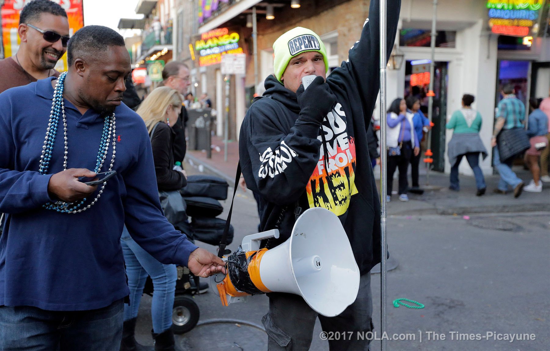 Scenes from Mardi Gras merriment in the French Quarter: photo gallery